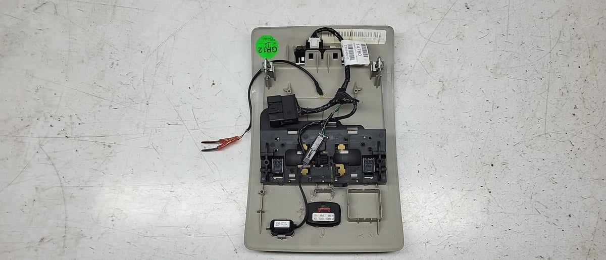 Pre-Owned 07 2007 GMC Yukon Overhead Roof Console with Sunroof Controls OEM (Good)