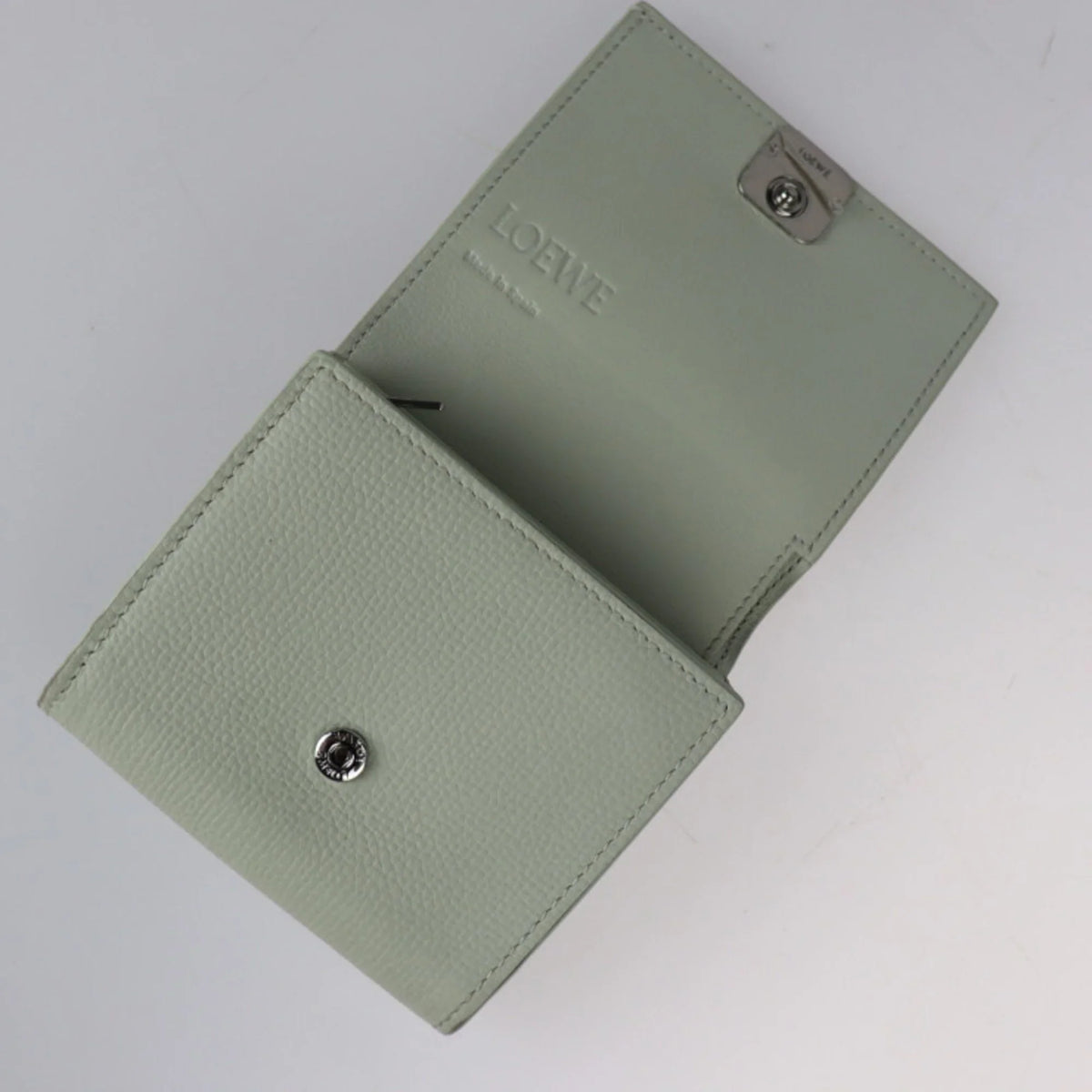 Pre-Owned LOEWE Loewe ANAGRAM COMPACT FLAP WALLET Anagram compact flap wallet folio C821L57X01 leather light green model silver metal fittings L-shaped fastener (Good)