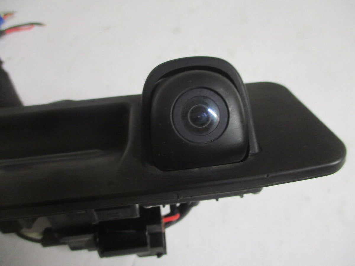 Pre-Owned Kia Optima Back Up Rear View Camera OEM LKQ (Good)