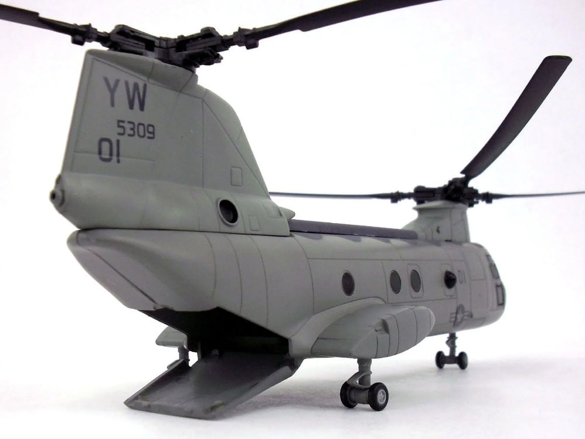 New Ray Toys Sky Pilot 1:55 Boeing Ch-46 Sea Knight - Marines Die Cast Vehicles
